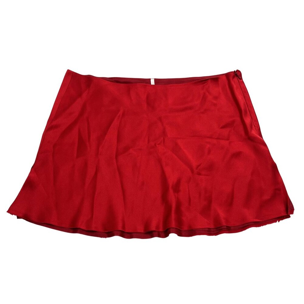 Are You Am I Itsi Skirt in Red